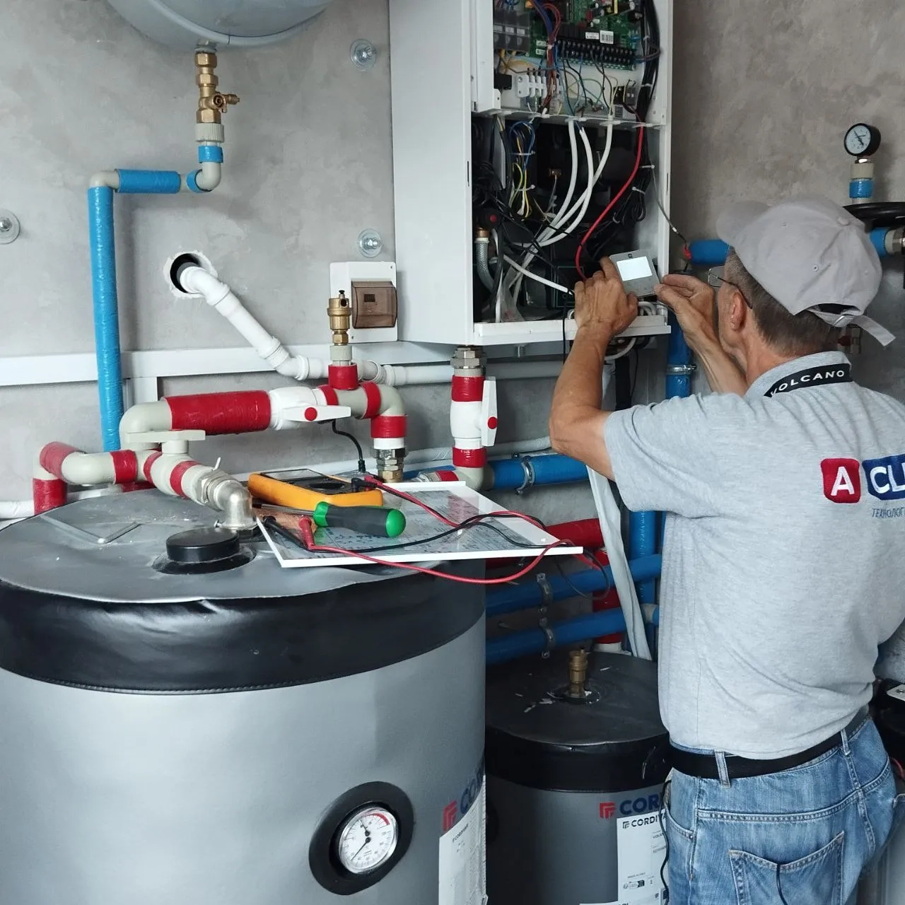 Fristående bostad med Mycond Split värmepumpar BeeHeat-serien