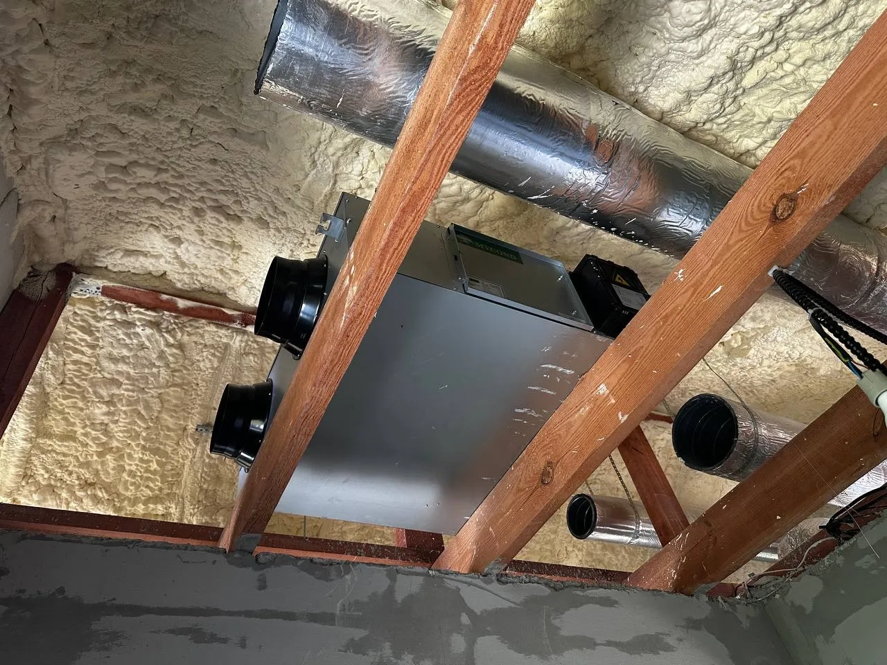 Tillverkningshall med Mycond energiåtervinningsventilationsaggregat MVS DW