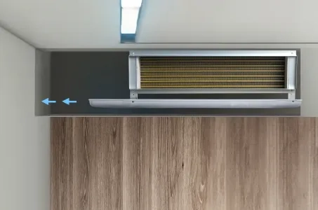 Fördelar med kanaliserad installation av fläktkonvektorer under taket: exempel på Mycond MCFC